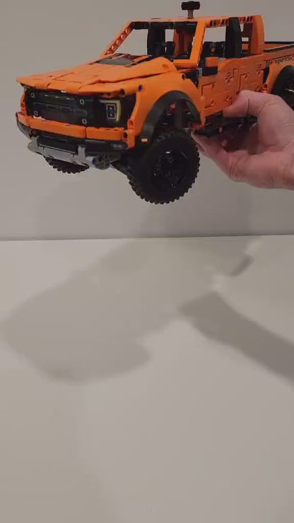 Ford Raptor F-150 (1379 peças)