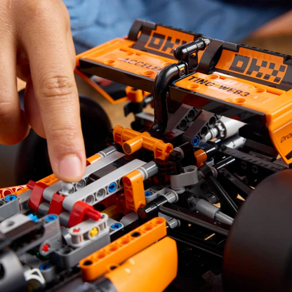 Fórmula 1 - McLaren MCL39 (1675 peças)