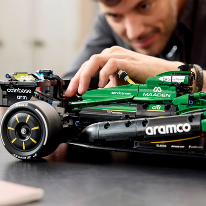 Fórmula 1 - Aston Martin AMR25 (1547 peças)
