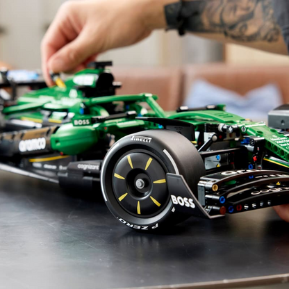 Fórmula 1 - Aston Martin AMR25 (1547 peças)