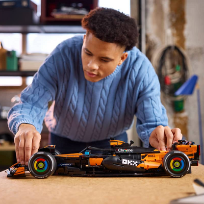 Fórmula 1 - McLaren MCL39 (1675 peças)