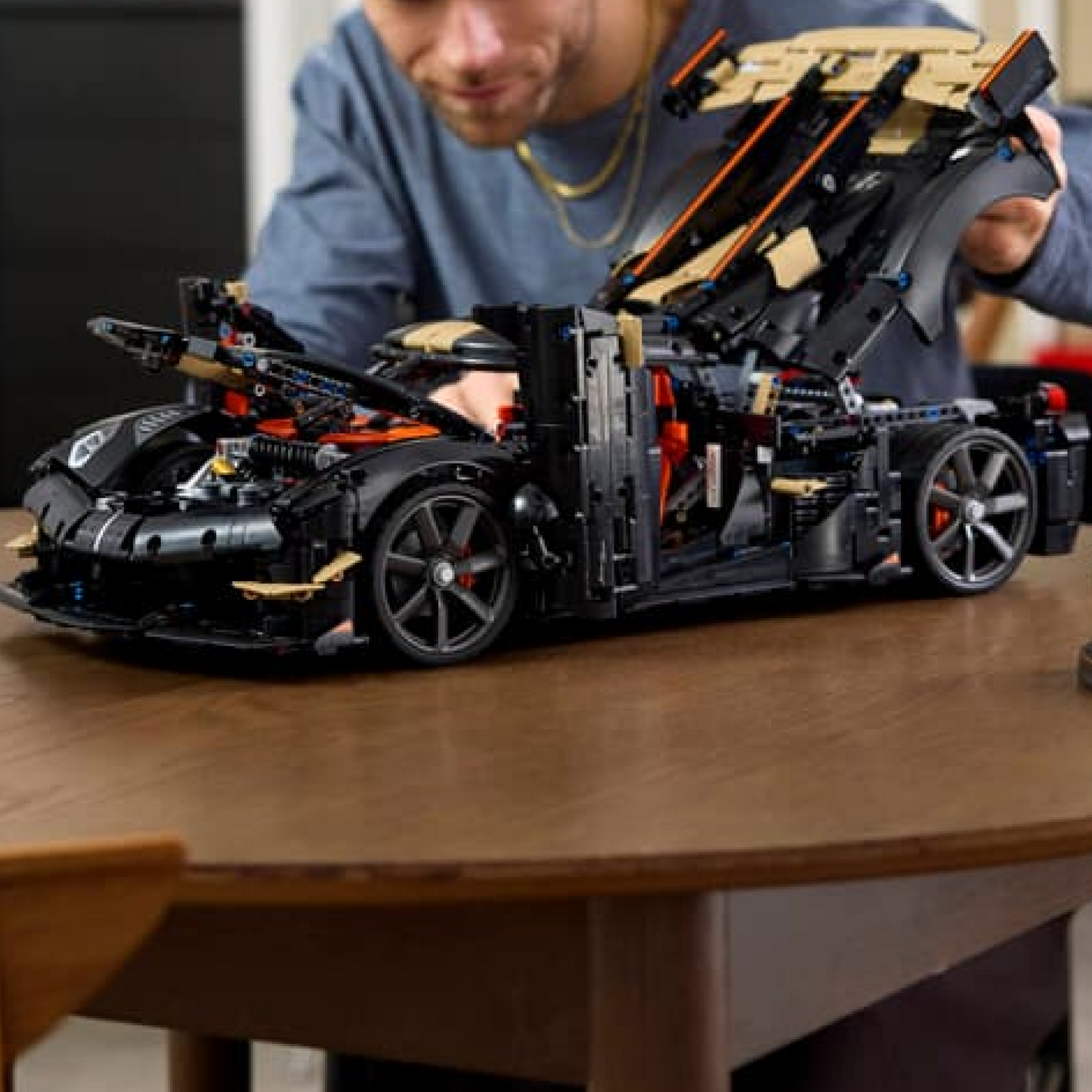 Koenigsegg Sadair's Spear - Megacar (4104 peças)