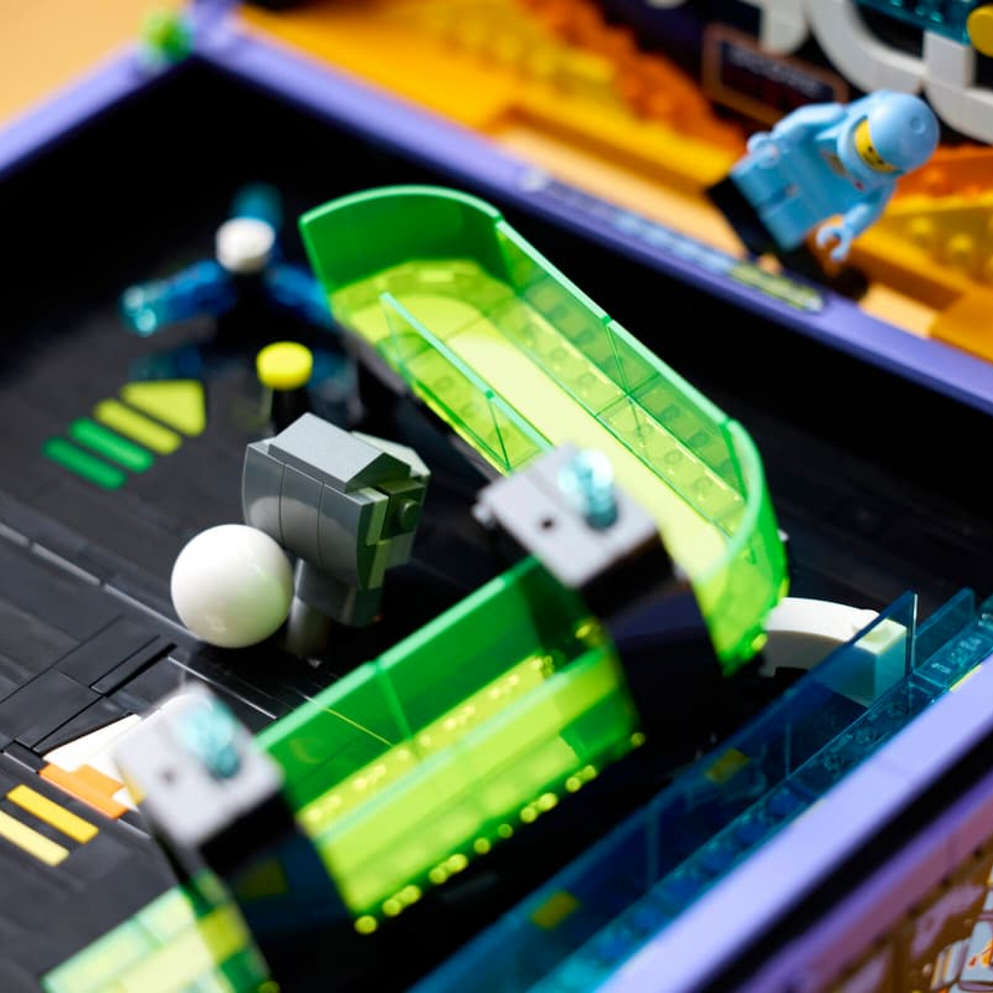 Máquina de Pinball (2274 peças)