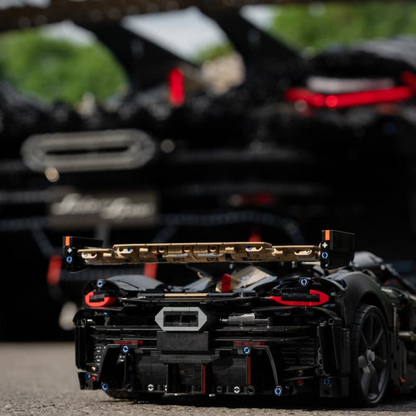 Koenigsegg Sadair's Spear - Megacar (4104 peças)