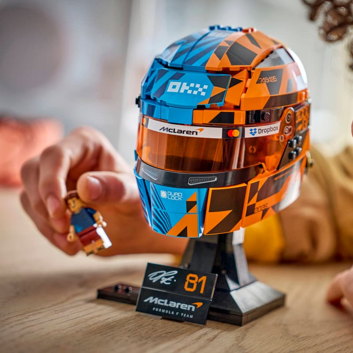 Capacete McLaren Mastercard - Oscar Piastri (793 peças)