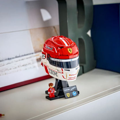 Capacete Ferrari HP - Charles Leclerc (886 peças)