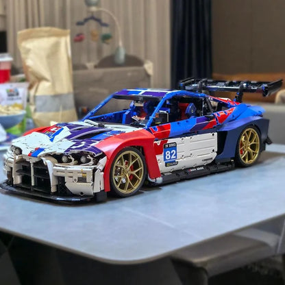 BMW M4 GT4 (4556 peças)